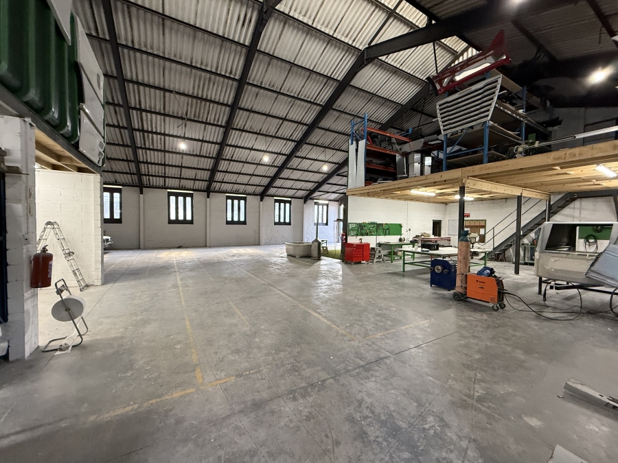To Let commercial Property for Rent in Triangle Farm Western Cape